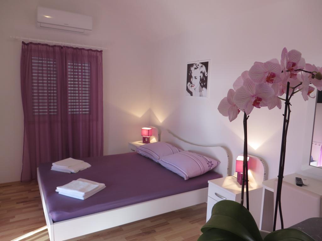 Apartments Petar Hvar Town Rom bilde